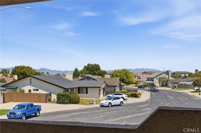 920 Skylark Court, Santa Maria, CA 93455