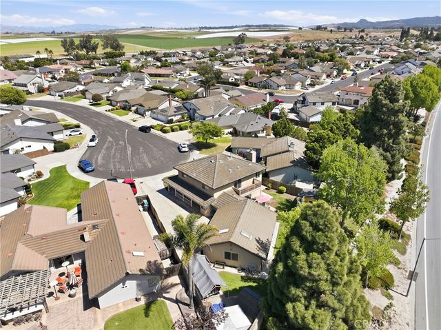 920 Skylark Court, Santa Maria, CA 93455