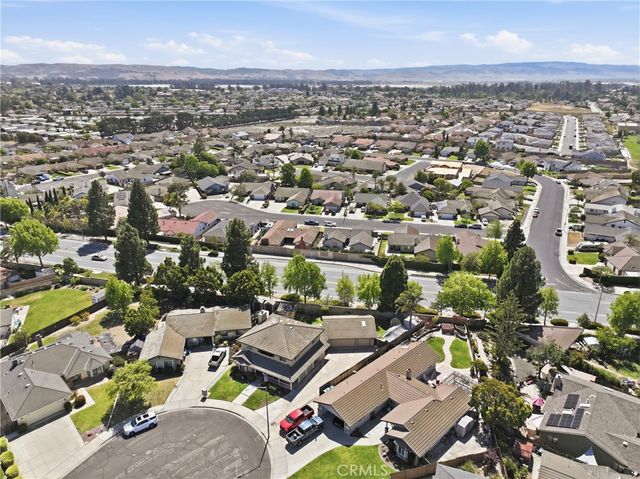 920 Skylark Court, Santa Maria, CA 93455