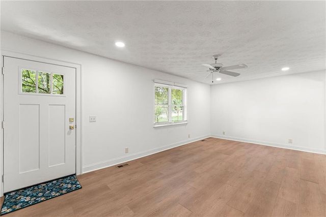105 Stone Wood Lane, Lawrenceville, GA 30046