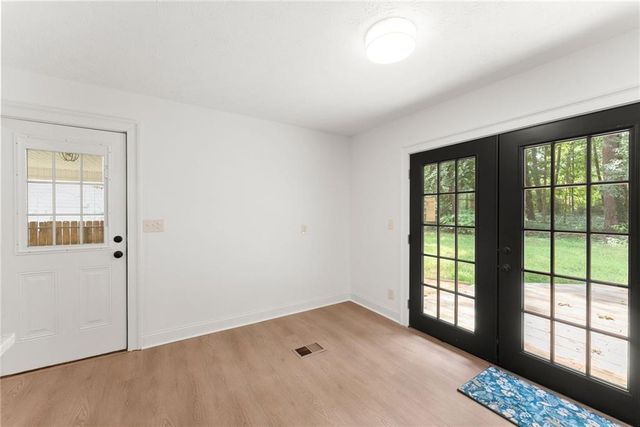 105 Stone Wood Lane, Lawrenceville, GA 30046