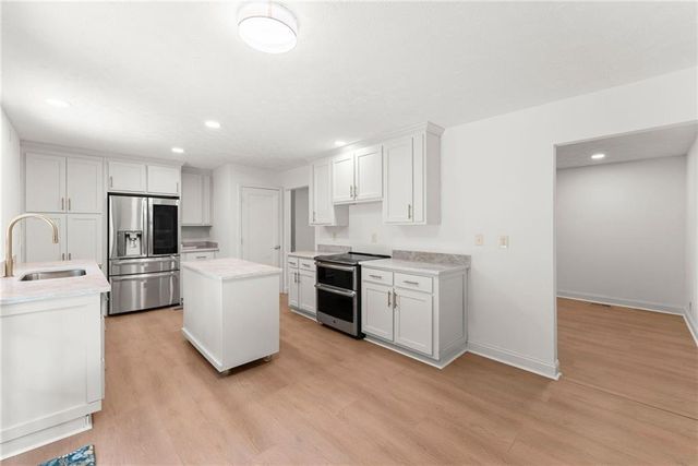 105 Stone Wood Lane, Lawrenceville, GA 30046
