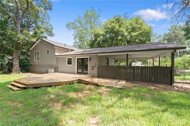 105 Stone Wood Lane, Lawrenceville, GA 30046