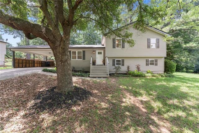 105 Stone Wood Lane, Lawrenceville, GA 30046