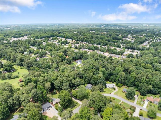 105 Stone Wood Lane, Lawrenceville, GA 30046