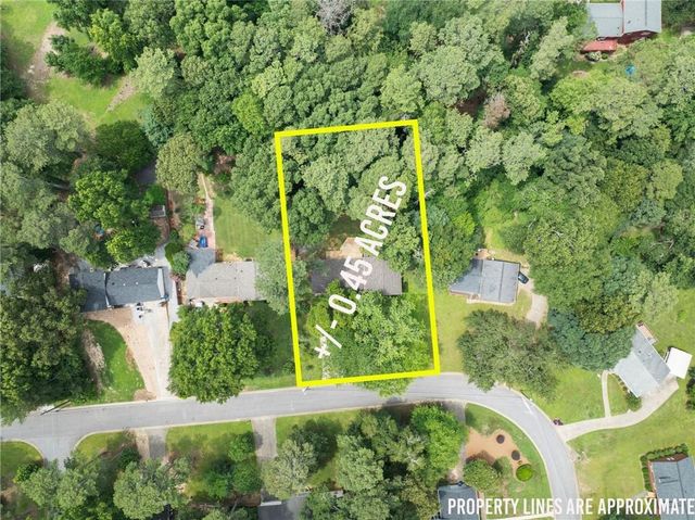 105 Stone Wood Lane, Lawrenceville, GA 30046