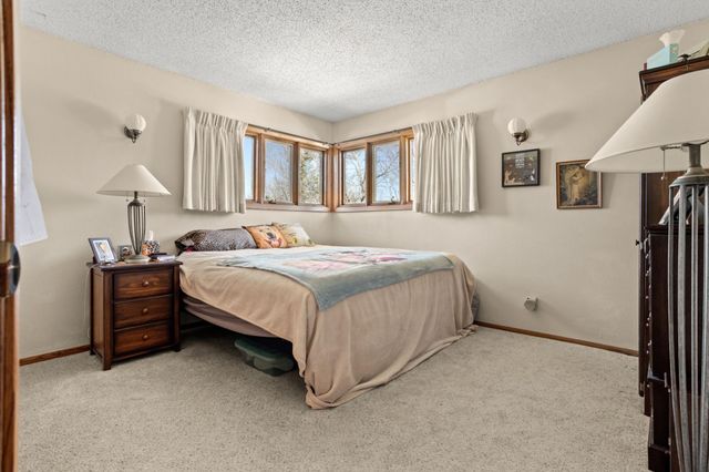 4122 40th Avenue S, Moorhead, MN 56560