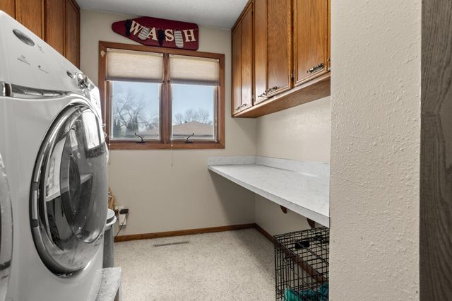 4122 40th Avenue S, Moorhead, MN 56560