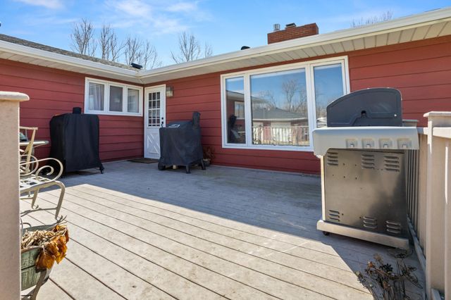 4122 40th Avenue S, Moorhead, MN 56560