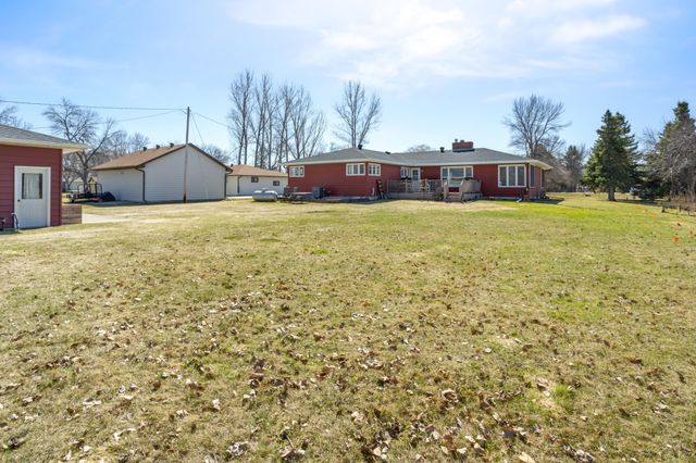 4122 40th Avenue S, Moorhead, MN 56560