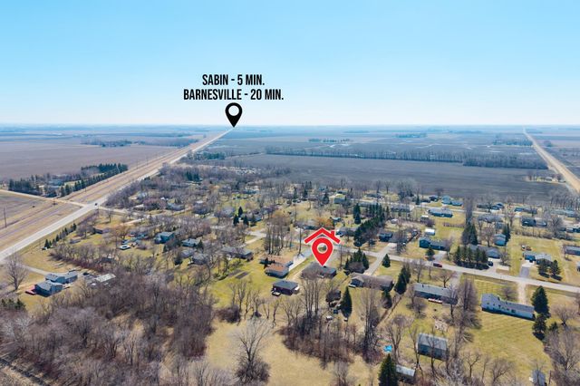 4122 40th Avenue S, Moorhead, MN 56560