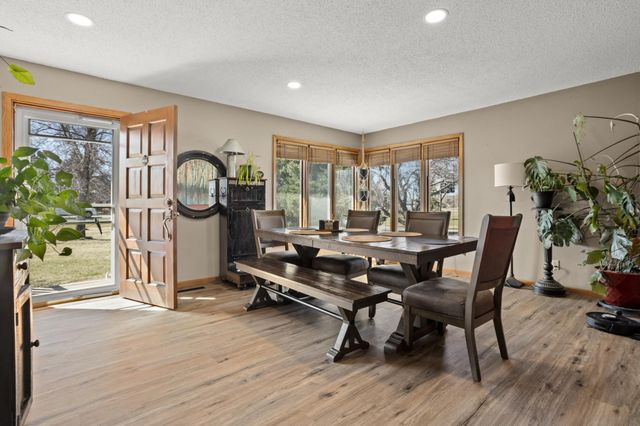 4122 40th Avenue S, Moorhead, MN 56560