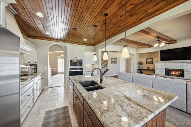 6994 N 195th East Avenue, Owasso, OK 74055
