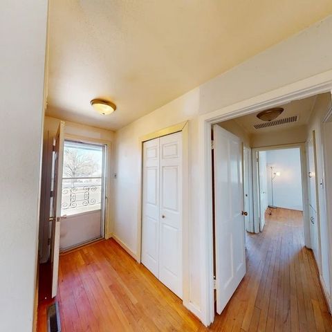 487 Myrtle, Los Alamos, NM 87544