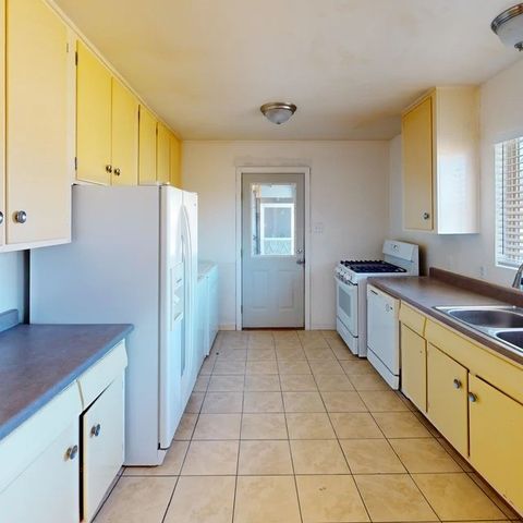 487 Myrtle, Los Alamos, NM 87544