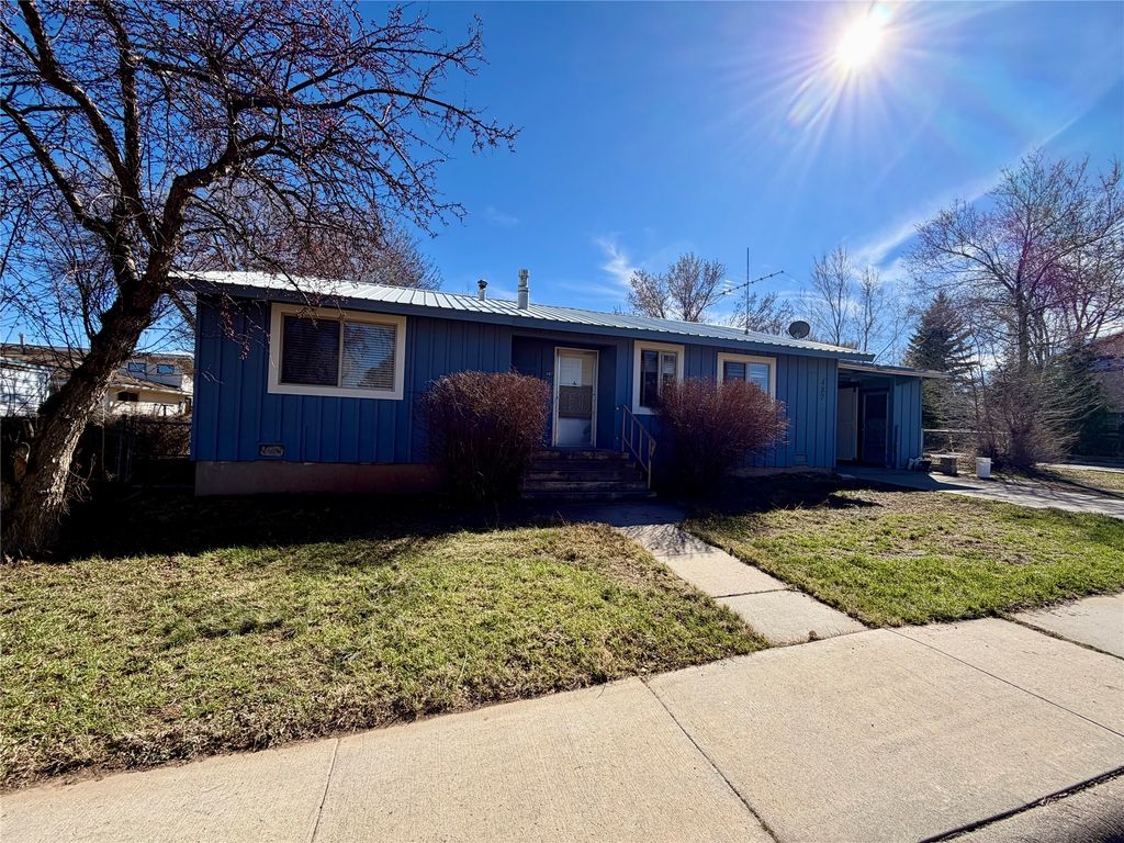 487 Myrtle, Los Alamos, NM 87544