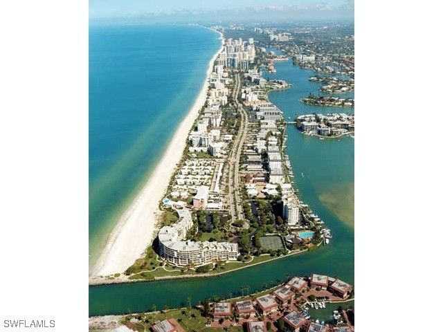 4180 Crayton RD E7, Naples, FL 34103