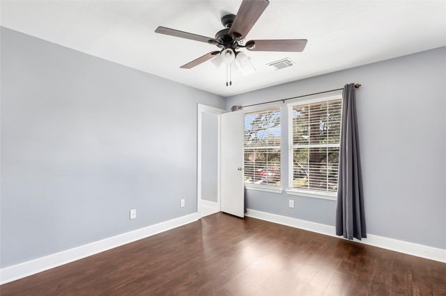 415 Laurel Pine Drive, Houston, TX 77339