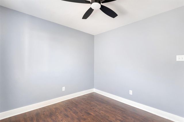 415 Laurel Pine Drive, Houston, TX 77339