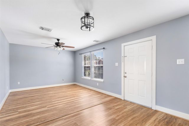 415 Laurel Pine Drive, Houston, TX 77339