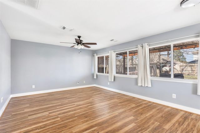 415 Laurel Pine Drive, Houston, TX 77339