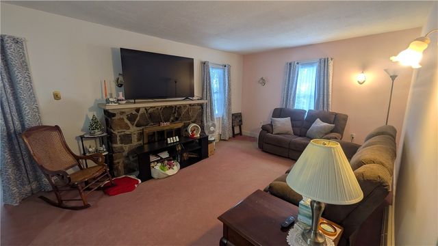 324 Sunset Drive, Center Twp, PA 16001