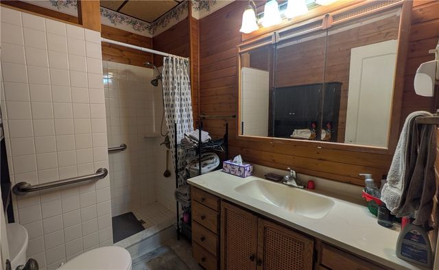 324 Sunset Drive, Center Twp, PA 16001