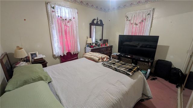 324 Sunset Drive, Center Twp, PA 16001