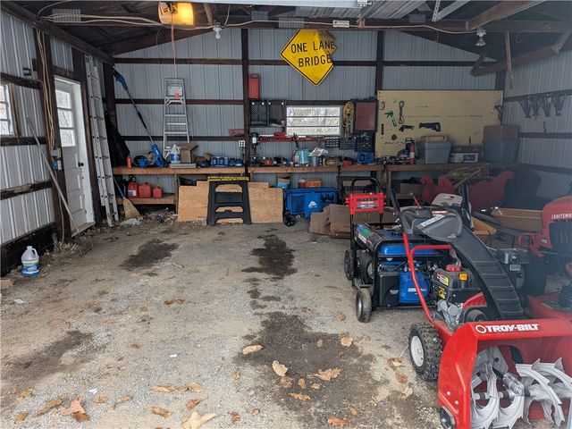 324 Sunset Drive, Center Twp, PA 16001