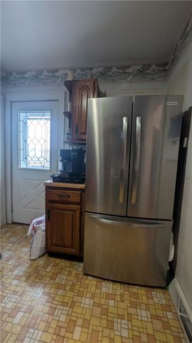 324 Sunset Drive, Center Twp, PA 16001