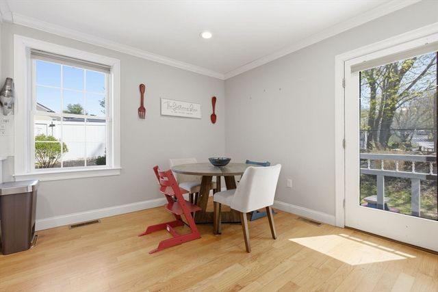 7 Spring Ct A, Woburn, MA 01801