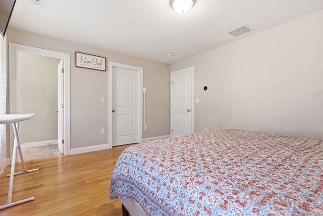 7 Spring Ct A, Woburn, MA 01801