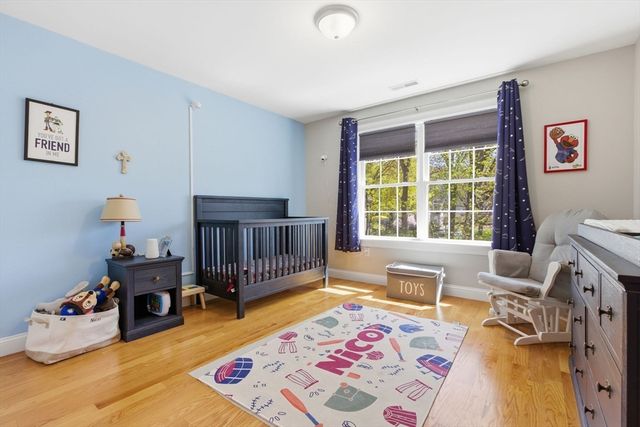 7 Spring Ct A, Woburn, MA 01801