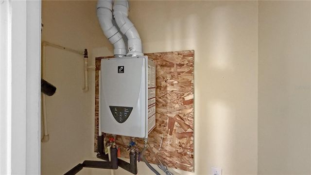 7697 HERITAGE CROSSING WAY 202, Reunion, FL 34747