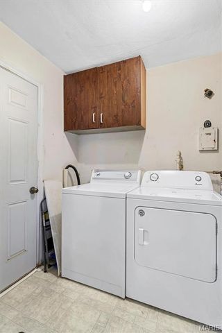 37 Saint Celeste Drive, Florissant, MO 63031