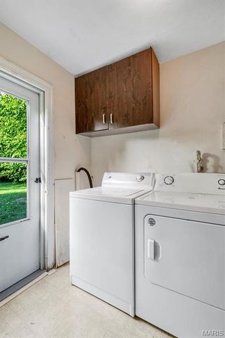 37 Saint Celeste Drive, Florissant, MO 63031