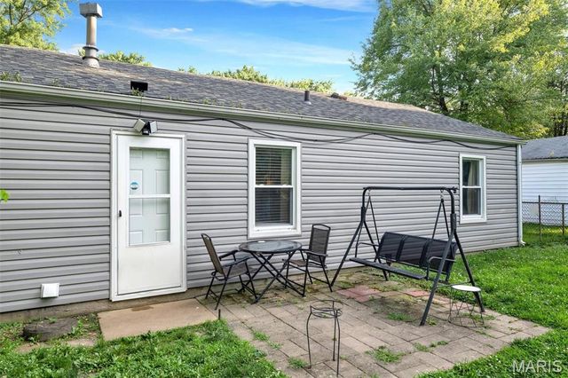 37 Saint Celeste Drive, Florissant, MO 63031