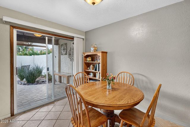 7040 N 11TH Avenue, Phoenix, AZ 85021
