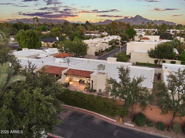 7040 N 11TH Avenue, Phoenix, AZ 85021