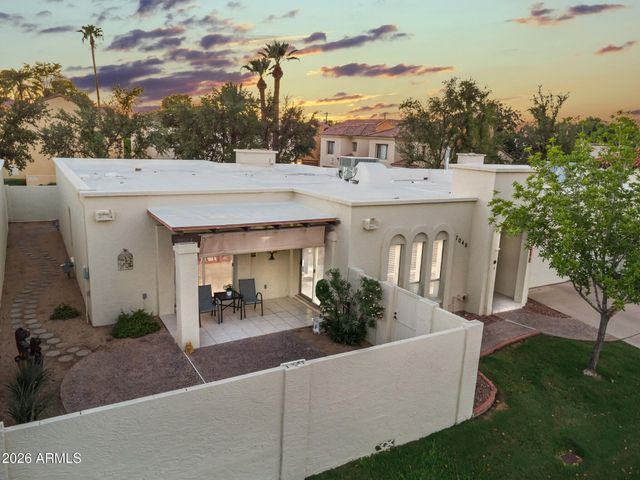 7040 N 11TH Avenue, Phoenix, AZ 85021