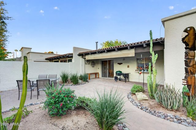 7040 N 11TH Avenue, Phoenix, AZ 85021