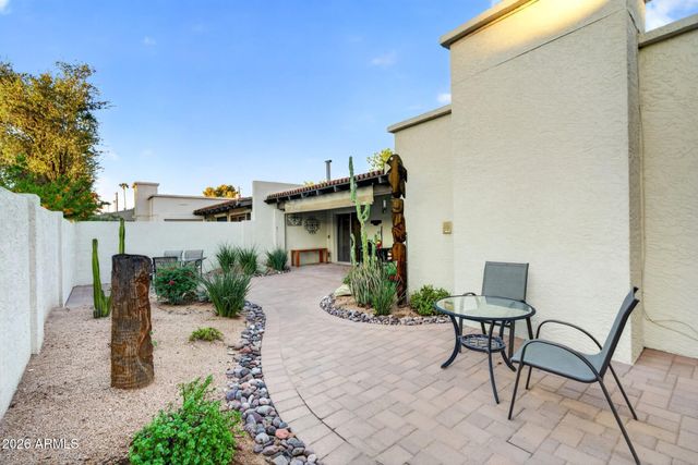 7040 N 11TH Avenue, Phoenix, AZ 85021