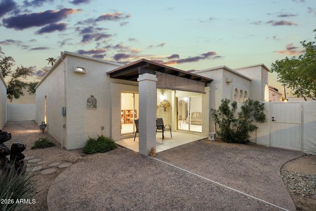 7040 N 11TH Avenue, Phoenix, AZ 85021