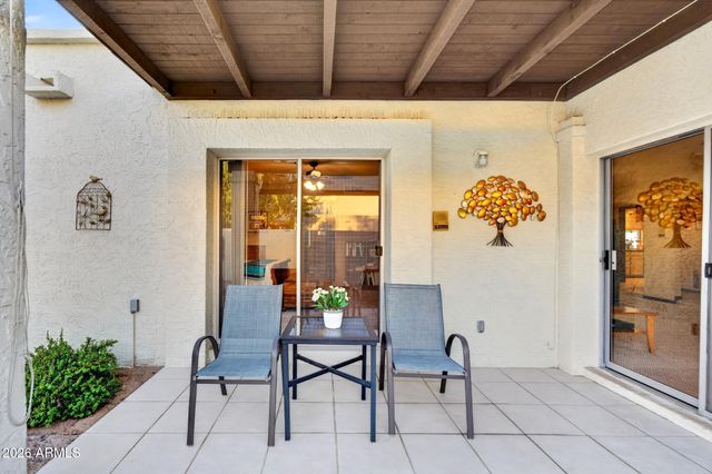 7040 N 11TH Avenue, Phoenix, AZ 85021