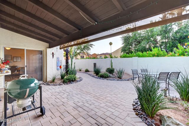 7040 N 11TH Avenue, Phoenix, AZ 85021