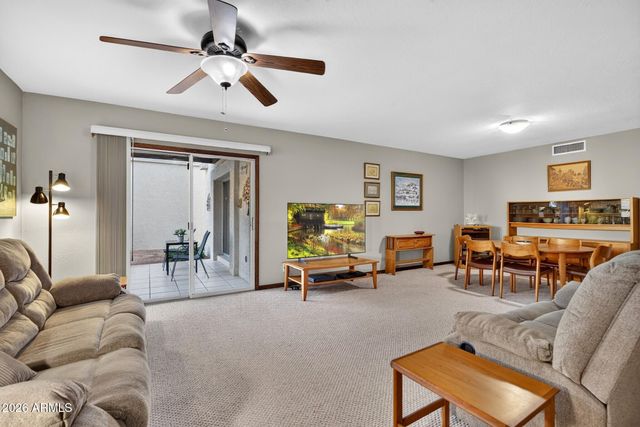 7040 N 11TH Avenue, Phoenix, AZ 85021