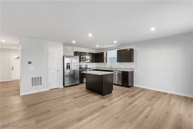 1783 Heron Creek Street NW, Massillon, OH 44647