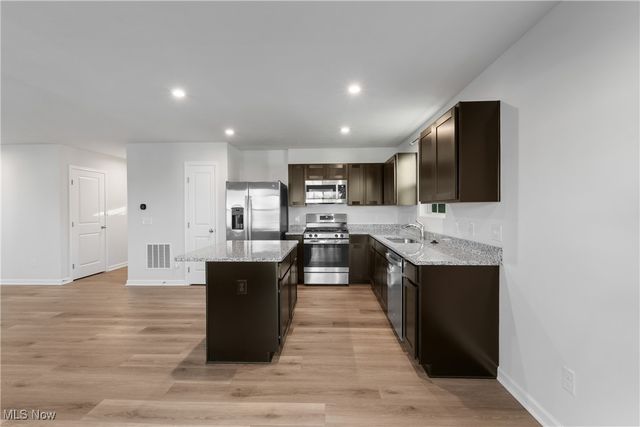 1783 Heron Creek Street NW, Massillon, OH 44647