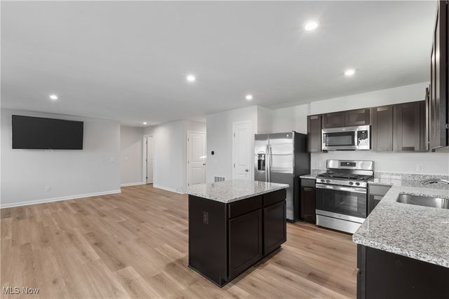 1783 Heron Creek Street NW, Massillon, OH 44647