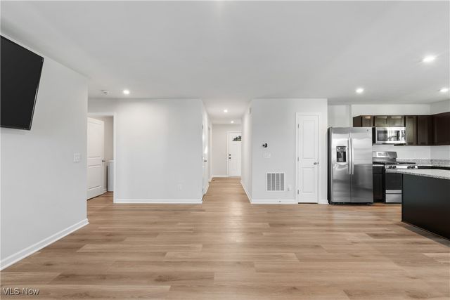 1783 Heron Creek Street NW, Massillon, OH 44647